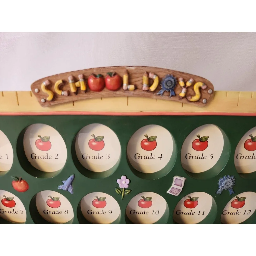 NWOB Vintage 1990s School Days Grades 1 - 12 Photo 3D Desktop Frame Cast Resin
